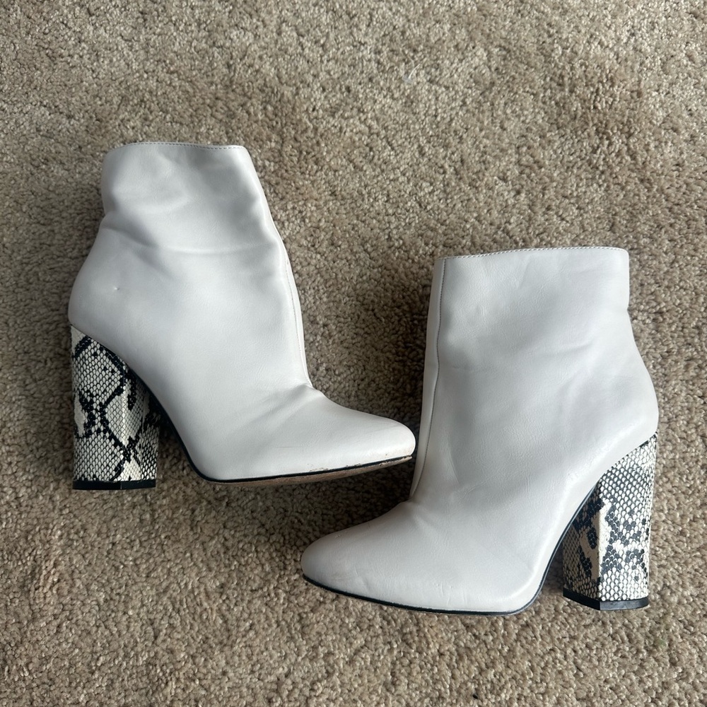 White Ankle Boots with Snakeskin Heel